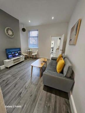 By the Joyous Stays - House with home comforts